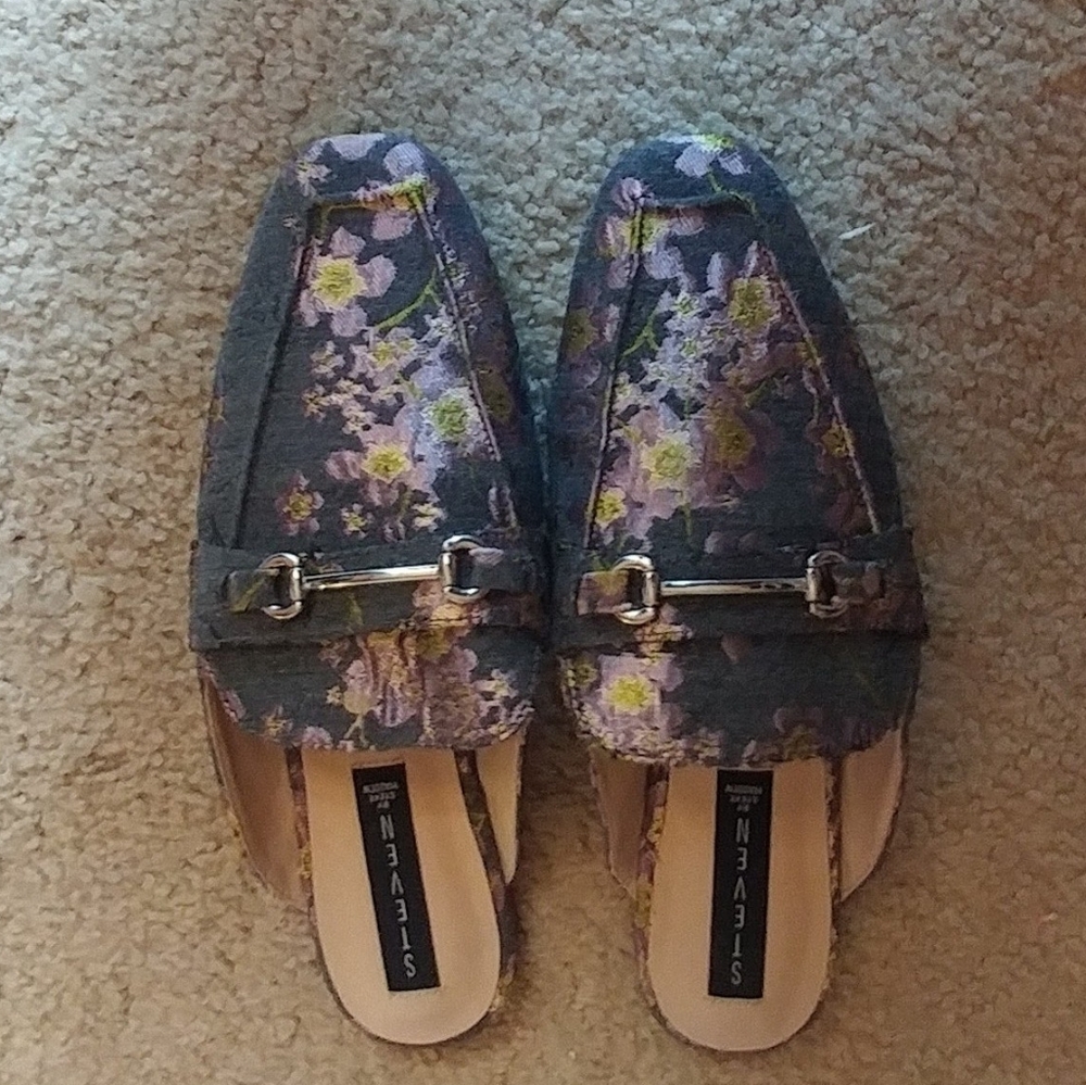 Steve Madden Rilee Gray Floral Mules